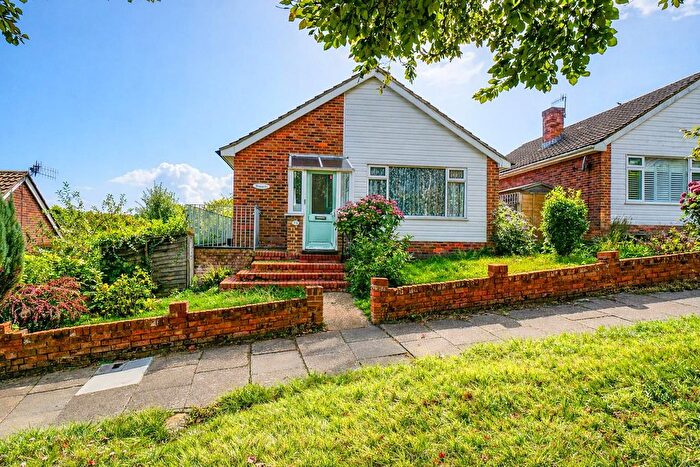 2 Bedroom Detached Bungalow For Sale In Ashford Road, Hastings, TN34