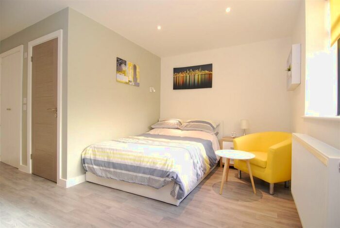1 Bedroom Apartment To Rent In Classic Studio Marvell Lane, PL4