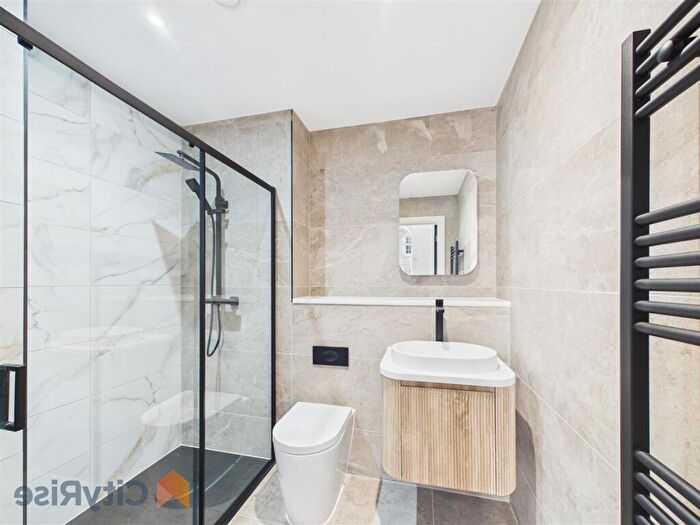 1 Bedroom Flat To Rent In Cathedral View, East Parade, Sheffield, S1