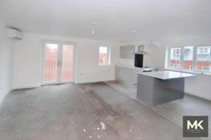 2 Bedroom Apartment To Rent In Balmoral Road, Northampton, NN2