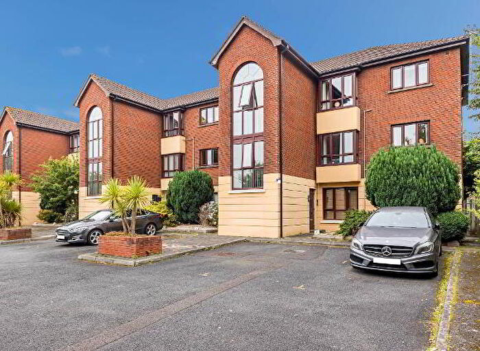 2 Bedroom Ground Floor Apartments For Sale In Waverley Court, Lisburn, BT28