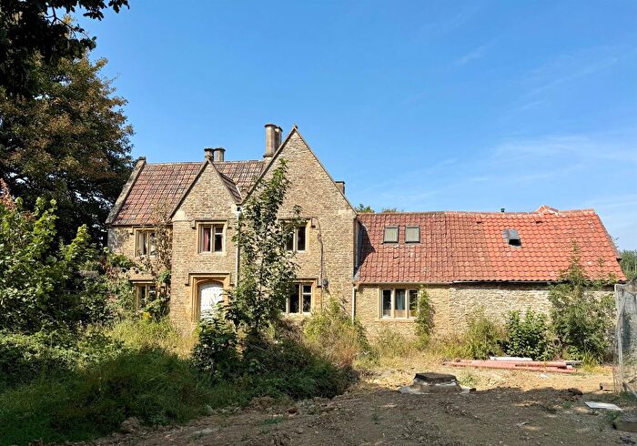 4 Bedroom Detached House For Sale In Lower Keyford, Frome, BA11