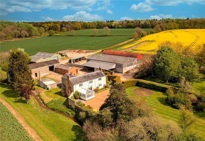 4 Bedroom Detached House For Sale In Ashmore Farm, Shalstone, Buckingham, MK18