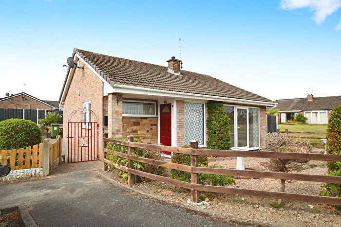 2 Bedroom Detached Bungalow For Sale In Ravensdale Close, Inkersall, Chesterfield, S43