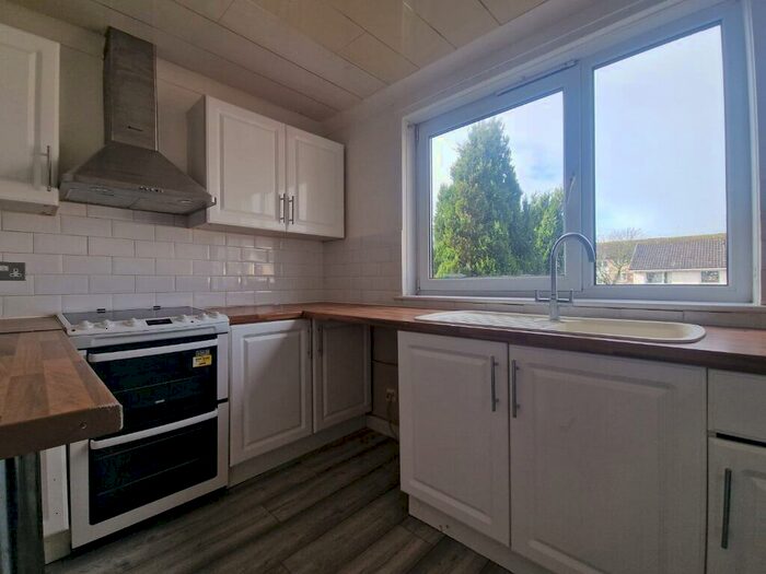 2 Bedroom Flat To Rent In York Way, Renfrew, Renfrewshire, PA4