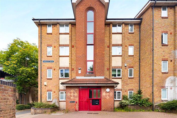 1 Bedroom Flat To Rent In Marsalis House, Rainhill Way, Bow, London, E3