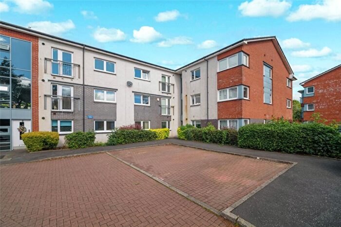 2 Bedroom Flat For Sale In Miller Street, Clydebank, West Dunbartonshire, G81