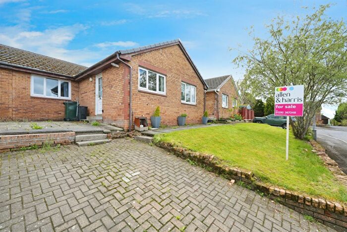3 Bedroom Semi-Detached Bungalow For Sale In Hillside, Catrine, Mauchline, KA5