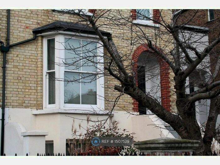 1 Bedroom Flat To Rent In Kingston Road, Wimbledon, SW19