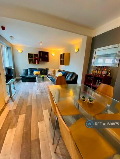 5 Bedroom Terraced House To Rent In Blantyre Road, Liverpool, L15