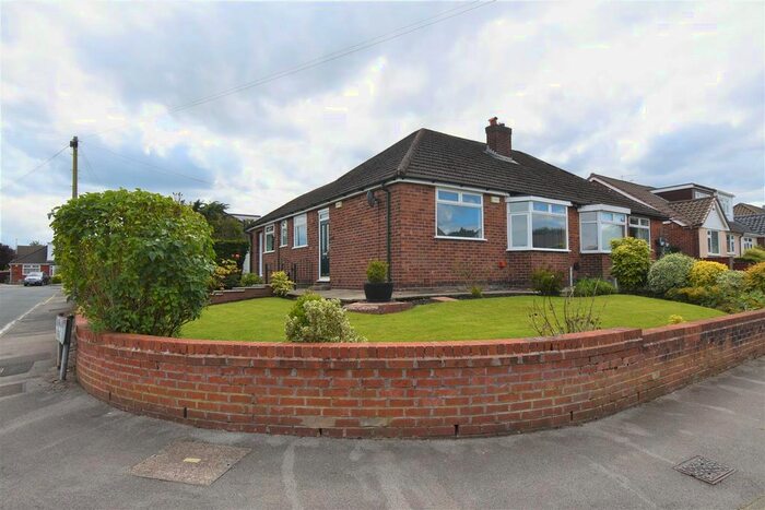 3 Bedroom Bungalow To Rent In Heathfield Drive, Tyldesley, Manchester, M29