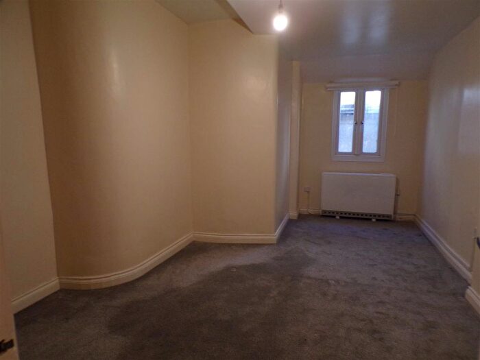 1 Bedroom Property To Rent In High Street, Barnstaple, EX31
