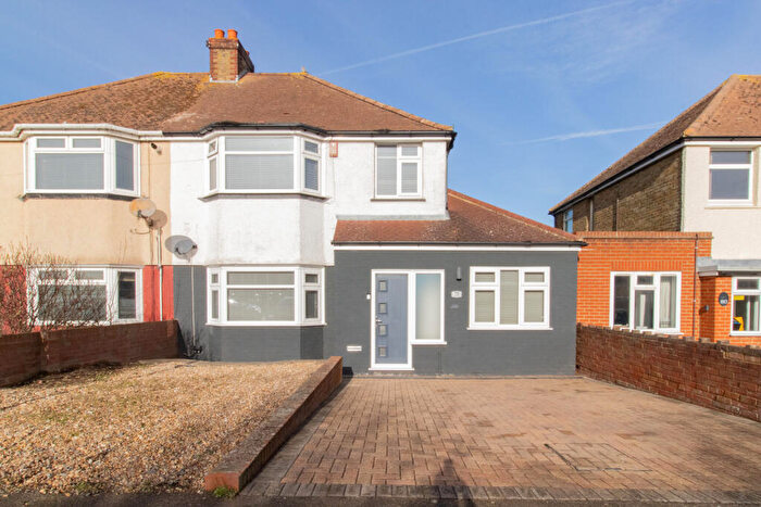 4 Bedroom Semi-Detached House For Sale In Westfield Road, Margate, CT9