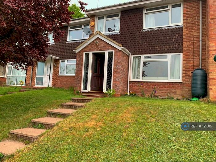 3 Bedroom Terraced House To Rent In South View, Downley, High Wycombe, HP13