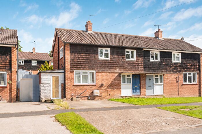 3 Bedroom Semi-Detached House For Sale In Great Goodwin Drive, Merrow, GU1