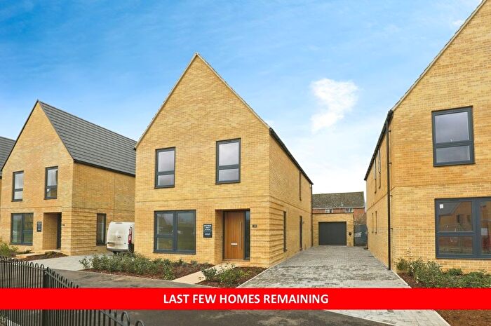 4 Bedroom Detached House For Sale In Evenlode Road, Moreton-In-Marsh, GL56