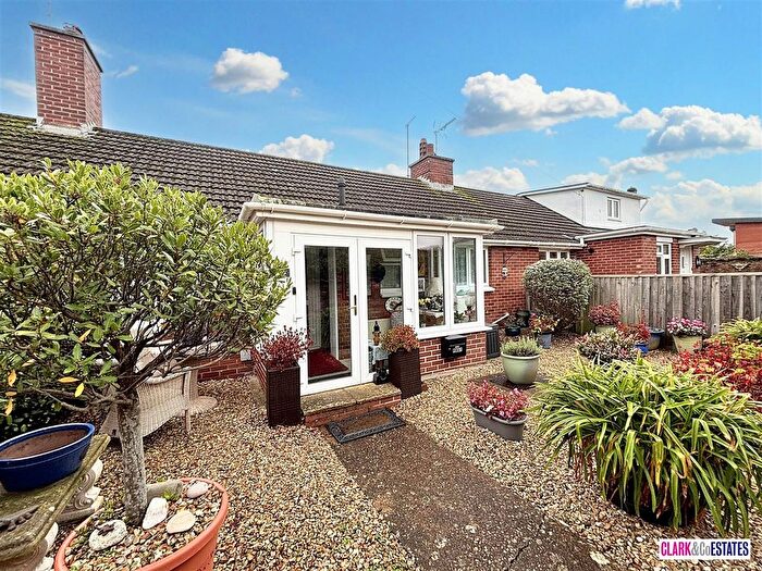 2 Bedroom Bungalow For Sale In The Bungalows, Monmouth Street, Topsham, EX3
