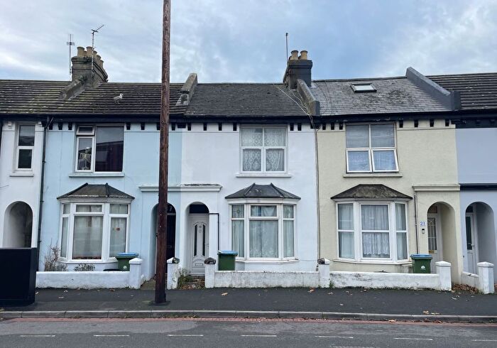 3 Bedroom Terraced House For Sale In Crescent Road, Bognor Regis, West Sussex, PO21