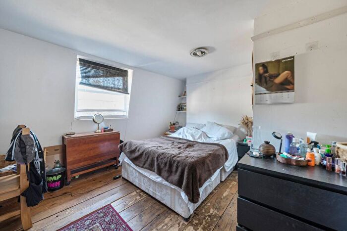 5 Bedroom House To Rent In Brokesley Street, Bow, London, E3