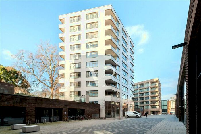 2 Bedroom Apartment To Rent In Jewel House, Sterling Way, London, N7