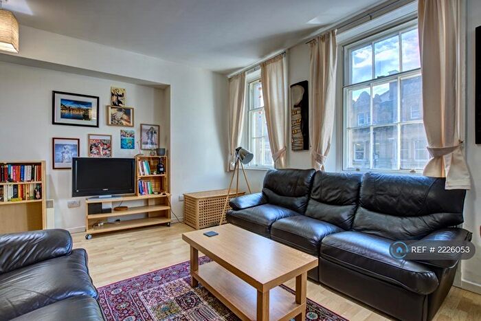 2 Bedroom Flat To Rent In Grainger Street, Newcastle Upon Tyne, NE1