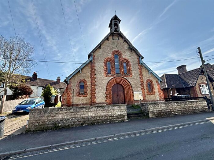 Detached House For Sale In Lowden, Chippenham, SN14