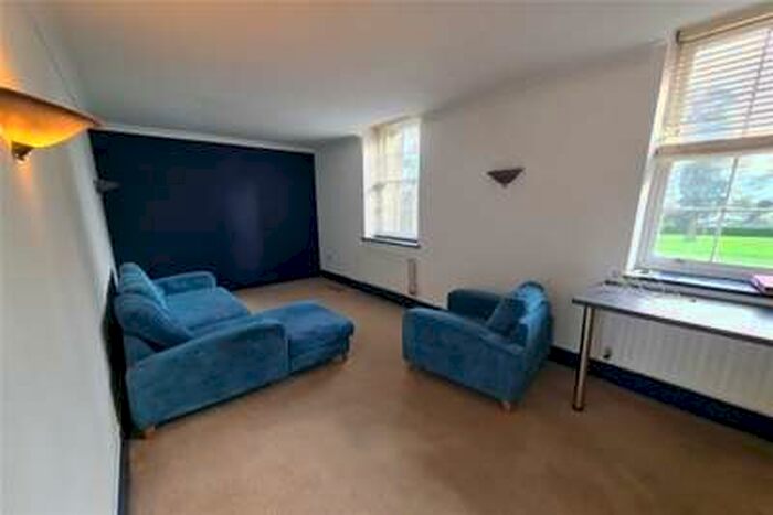2 Bedroom Flat To Rent In St Andrews Park, Maidstone, ME16
