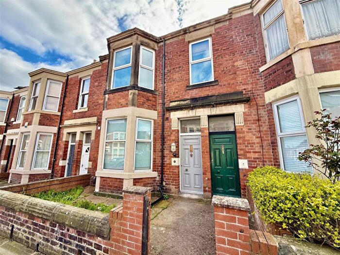 2 Bedroom Flat To Rent In Warton Terrace, Heaton, Newcastle Upon Tyne, NE6