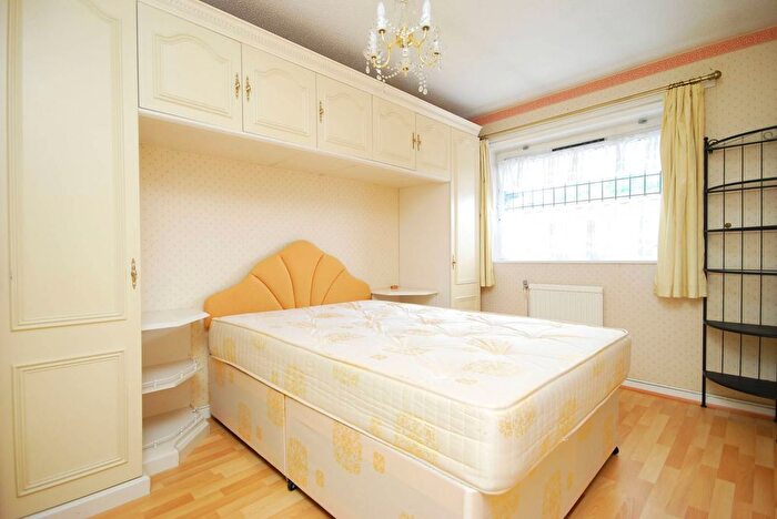 3 Bedroom Property To Rent In Baxter Road, Canning Town, London, E16
