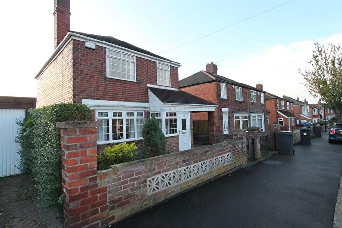 3 Bedroom Detached House To Rent In Birklands Drive, Sheffield, S13