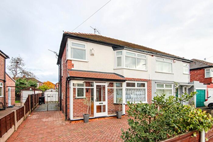 3 Bedroom Semi-Detached House To Rent In Firwood Avenue, Urmston, Manchester, M41