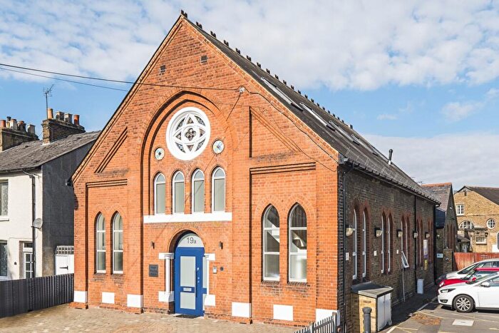 2 Bedroom Flat To Rent In Victoria Road, Kingston Upon Thames, KT1