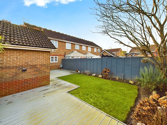 2 Bedroom Semi-Detached House For Sale In Primrose Copse, Horsham, RH12