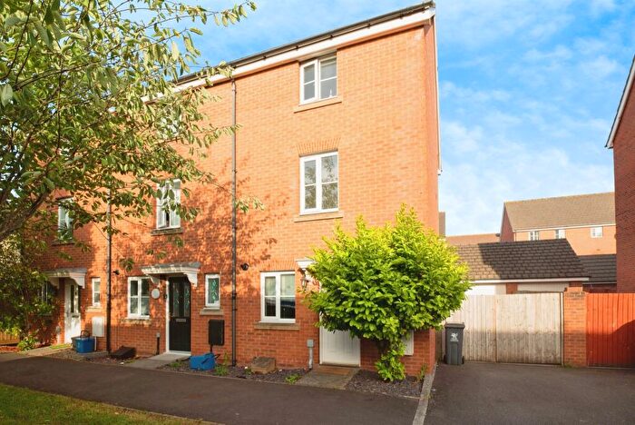 4 Bedroom Town House For Sale In Ffordd Nowell, Penylan, Cardiff, CF23