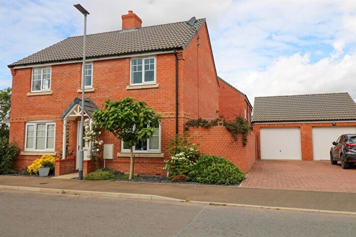 4 Bedroom Detached House For Sale In Hodgson Avenue, Leiston, IP16