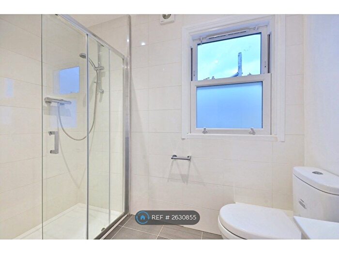 1 Bedroom Terraced House To Rent In Mayflower Road, London, SW9