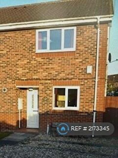 2 Bedroom End Of Terrace House To Rent In Primrose Way, Scunthorpe, DN15
