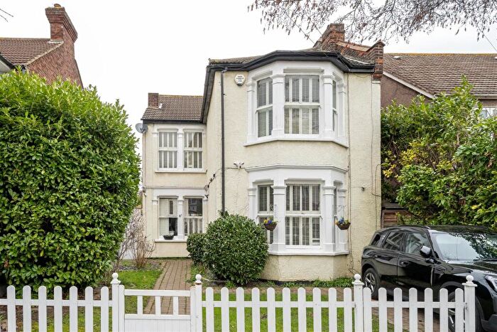 4 Bedroom Detached House For Sale In Higham Station Avenue, Highams Park, E4