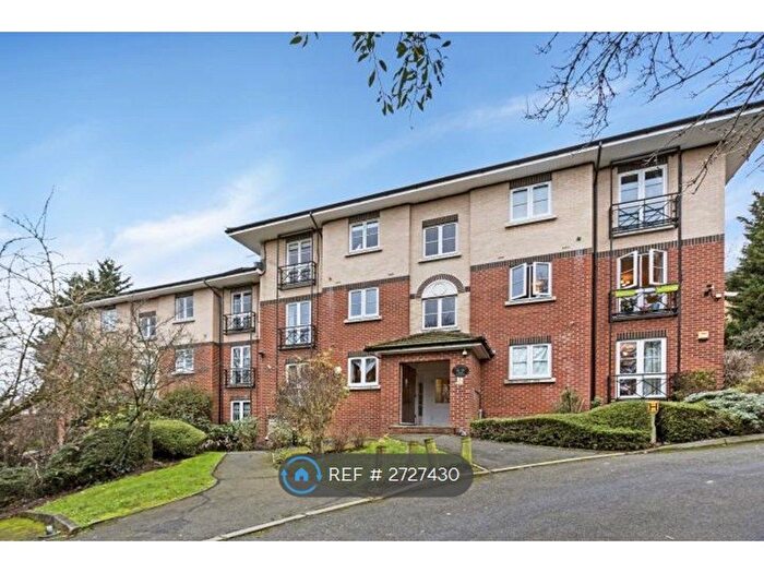 1 Bedroom Flat To Rent In Belvoir Lodge, London, SE22