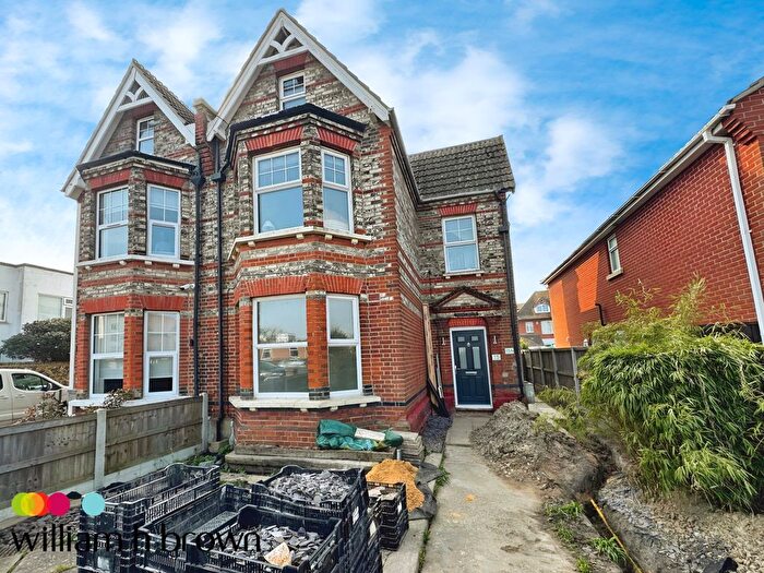 2 Bedroom Flat To Rent In St. Pauls Road, Clacton-On-Sea, CO15