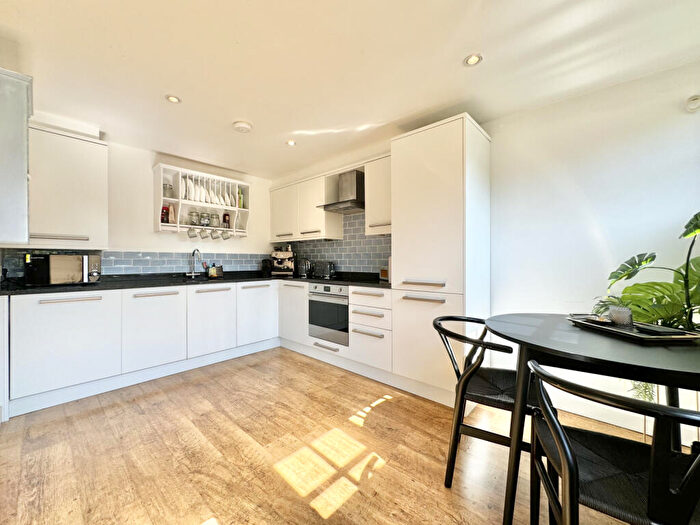 1 Bedroom Barn Conversion For Sale In The Courtyard, Liscombe Park, Soulbury, LU7