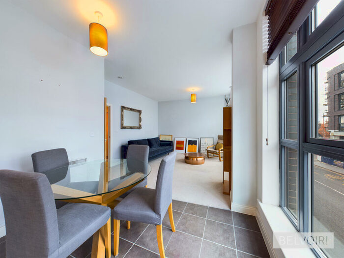2 Bedroom Flat To Rent In Lion Court, Warstone Lane, Birmingham, B18