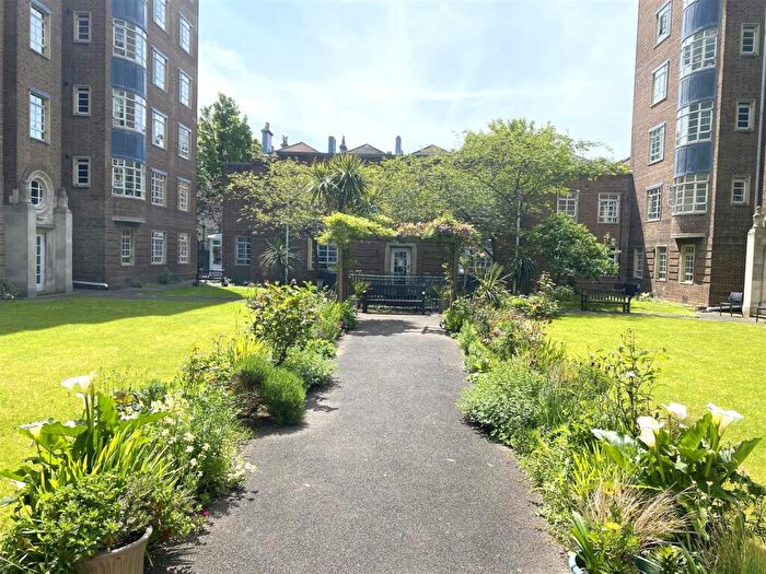 1 Bedroom Retirement Property For Sale In Wilbury Road, Hove, BN3