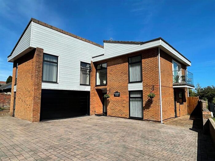 4 Bedroom House For Sale In The Mall, Brading, PO36