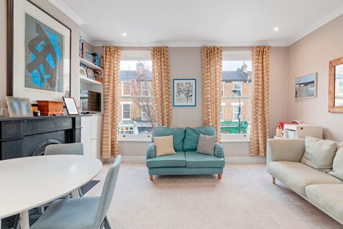 3 Bedroom Flat For Sale In Brackenbury Road, Brackenbury Village, Hammersmith, W6