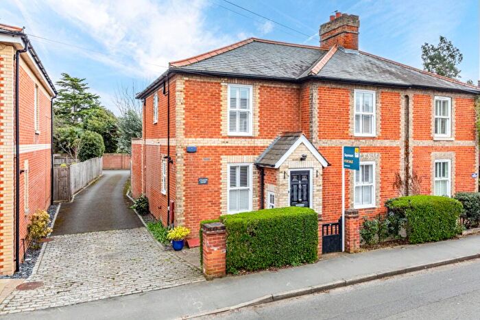 4 Bedroom House For Sale In Coldharbour Road, Pyrford, GU22