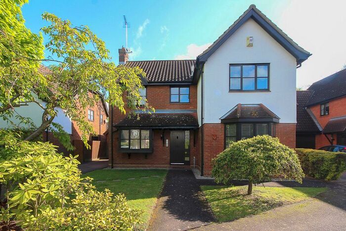 4 Bedroom Detached House To Rent In Horksley Gardens, Hutton, Brentwood, CM13