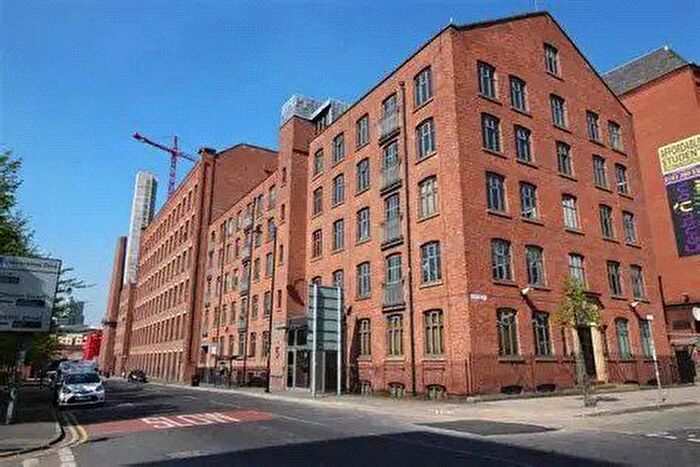 2 Bedroom Flat For Sale In Cambridge Mill, Greater Manchester, M1