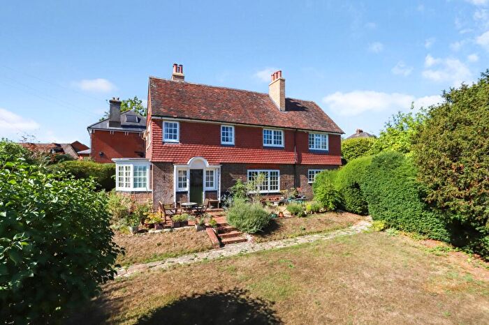 4 Bedroom Detached House For Sale In West End Grove, Farnham, GU9