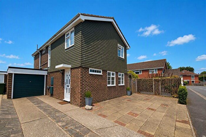 4 Bedroom Detached House For Sale In Windermere Avenue Stubbington, PO14